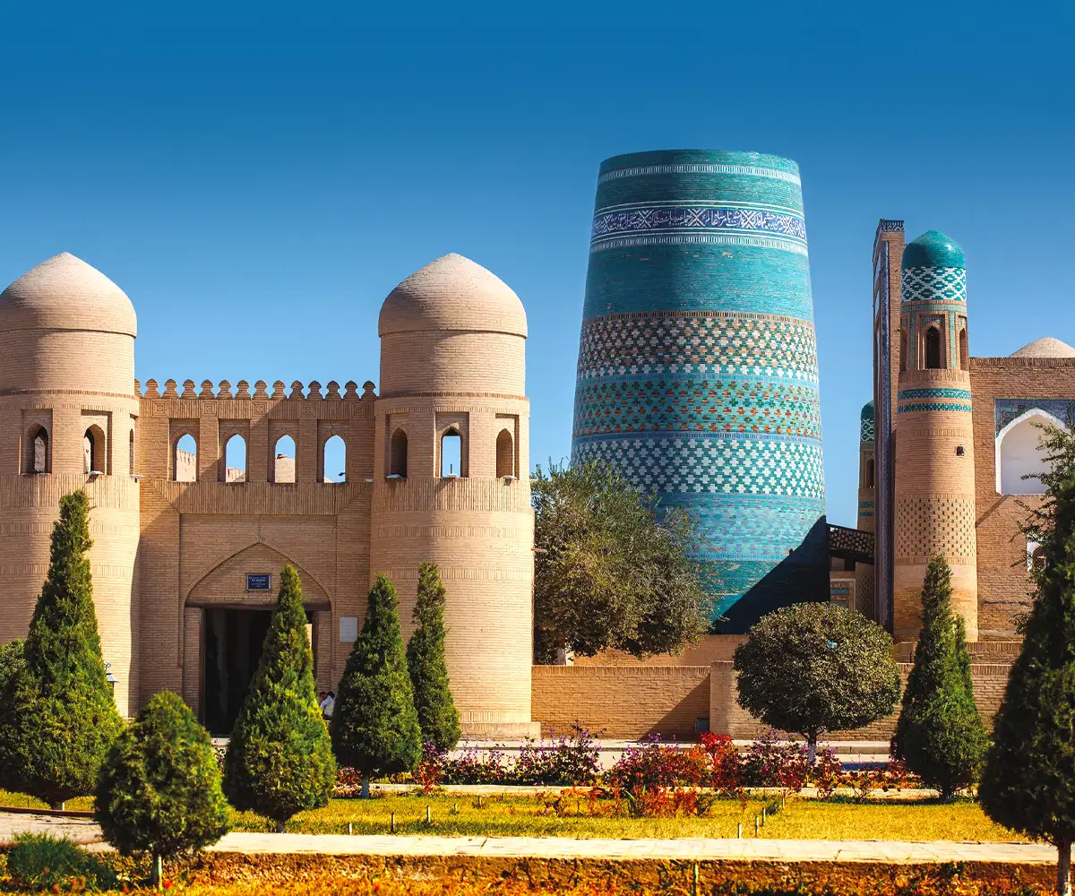 OUZBÉKISTAN, Les cités mythiques
